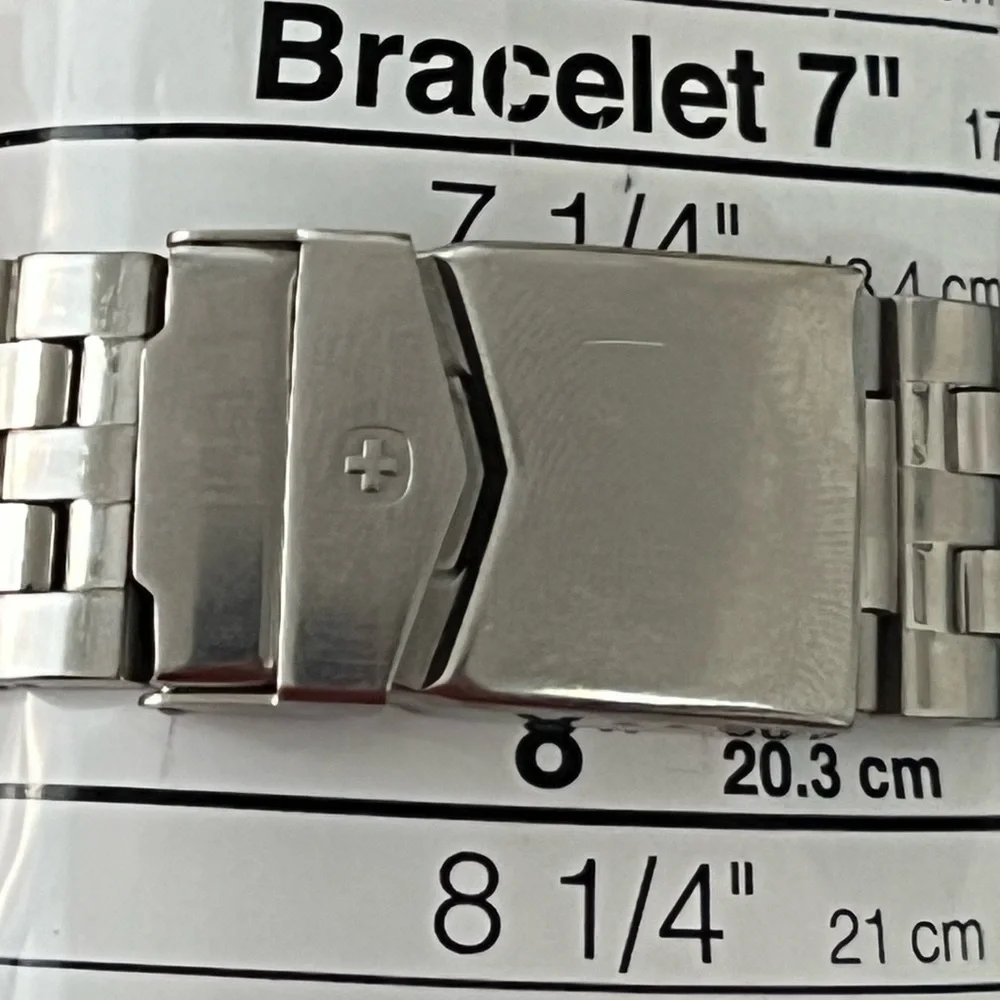 Wenger Men’s Watch Large White Dial Stainless Steel Bracelet Date Window 24 Hour